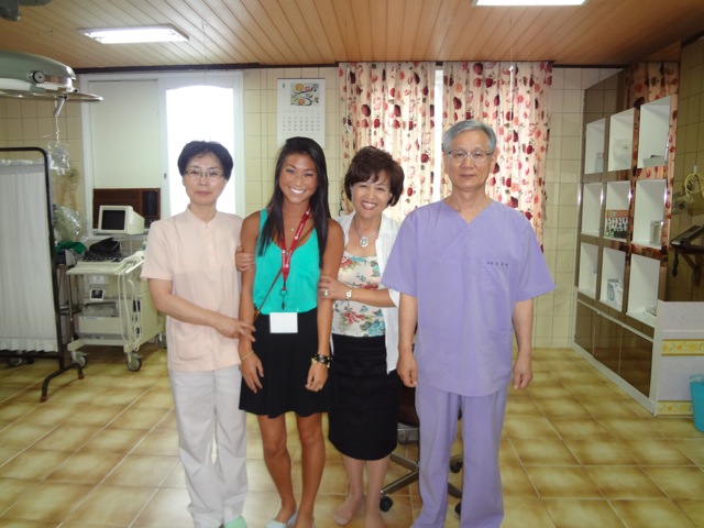 Cassidy with the doctor and nurses who delivered her 19 years ago.